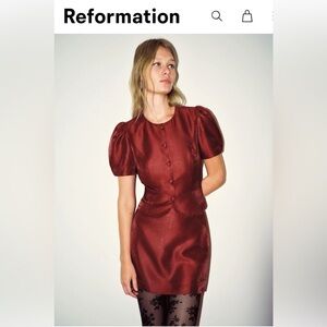 NEW Reformation Mika Satin Set - Sangria Size 6